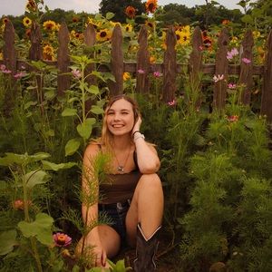 Meet your Posher, Tracy